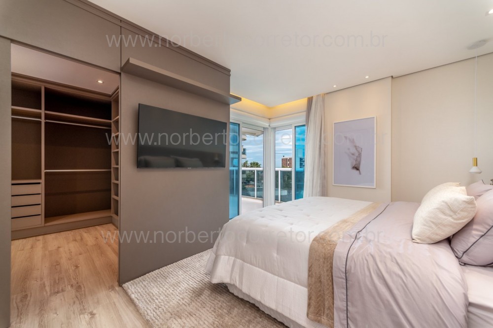 APARTAMENTO A VENDA NA PRAIA BRAVA | 4 SUTES 