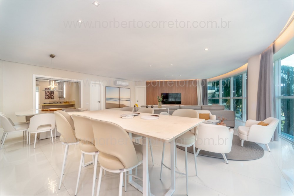 APARTAMENTO A VENDA NA PRAIA BRAVA | 4 SUTES 