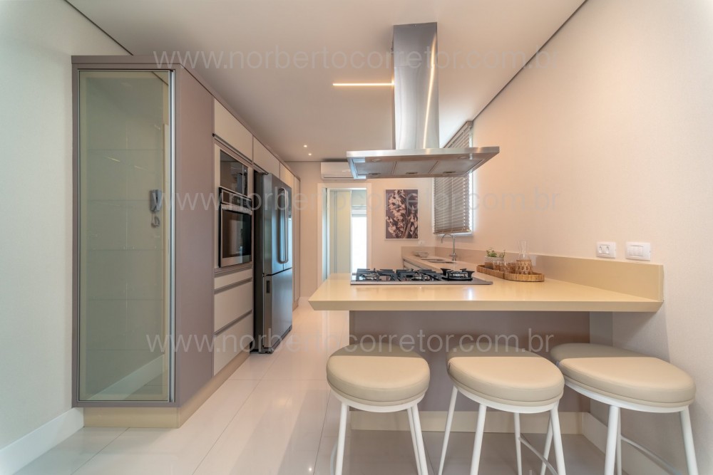 APARTAMENTO A VENDA NA PRAIA BRAVA | 4 SUTES 