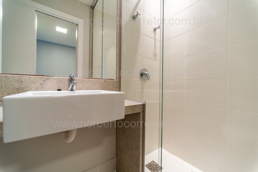 APARTAMENTO A VENDA NA PRAIA BRAVA | 4 SUTES 