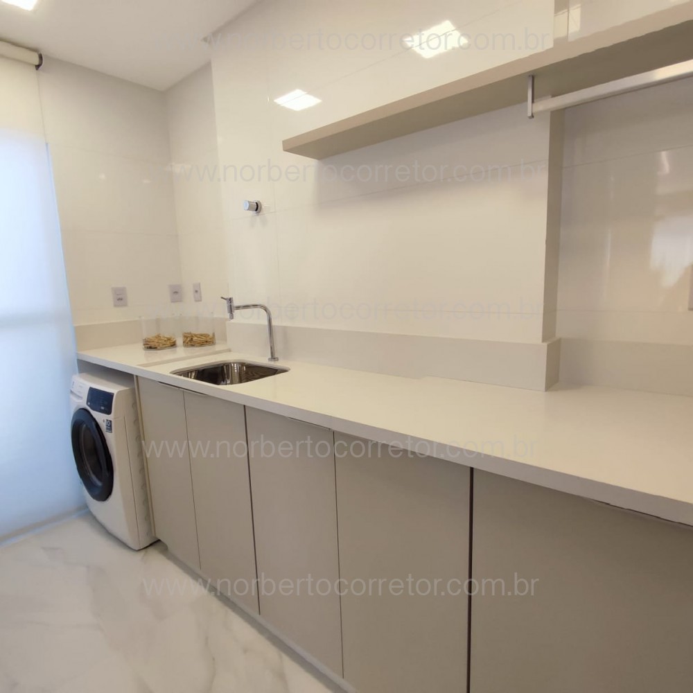 Apartamento 4 sutes, frente mar, Itapema SC 