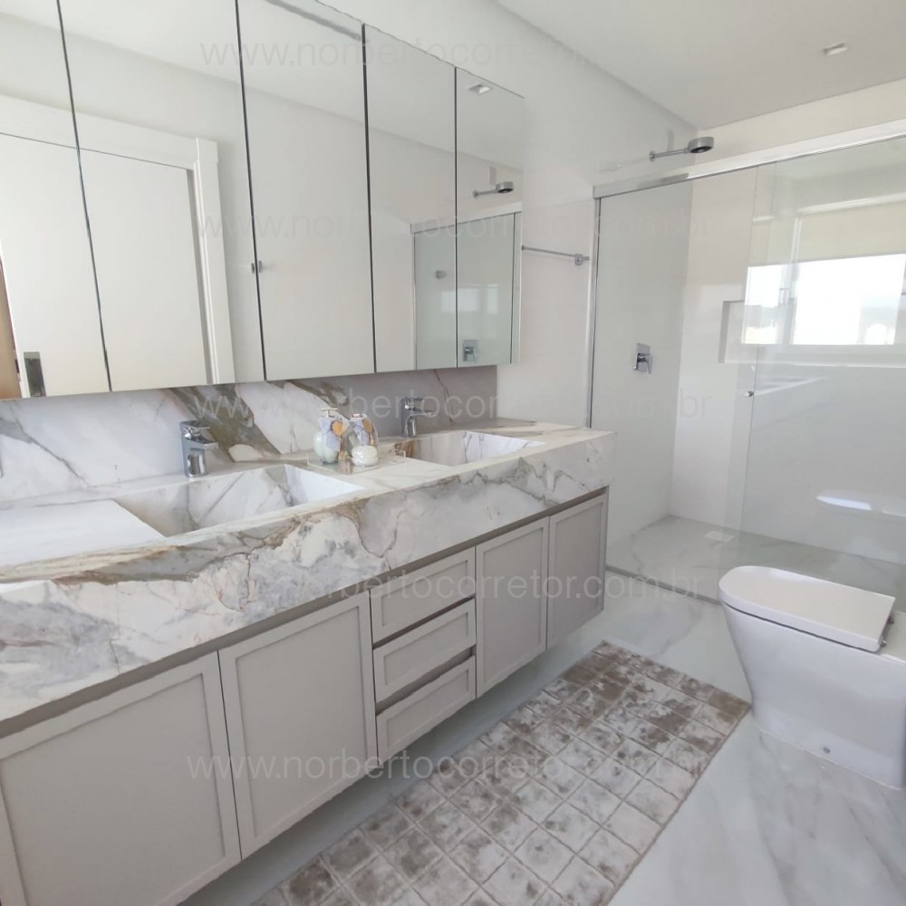 Apartamento 4 sutes, frente mar, Itapema SC 