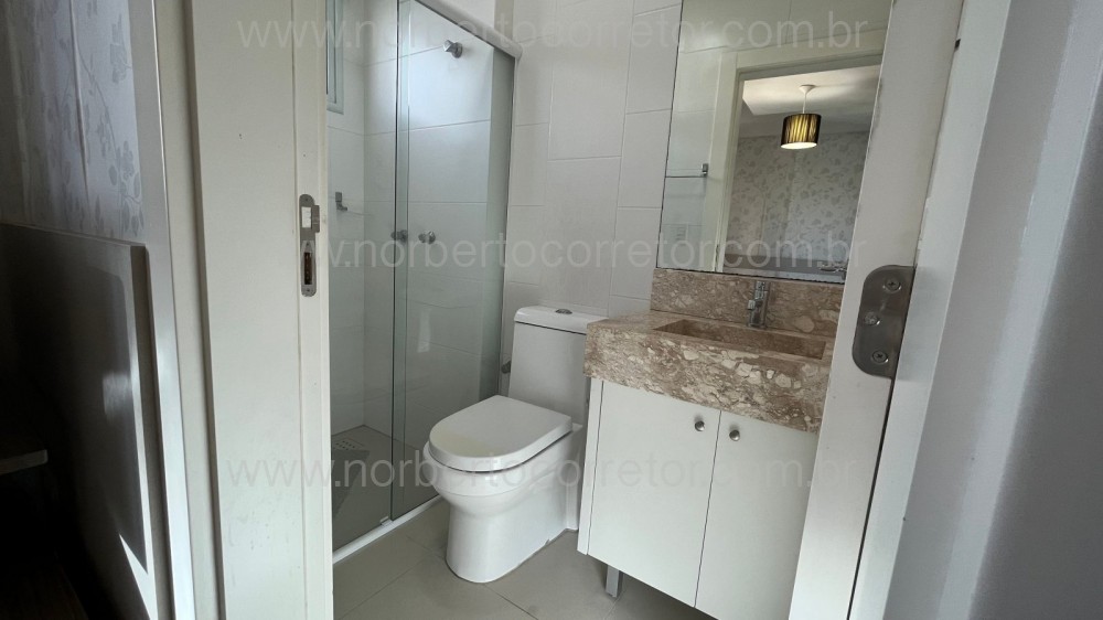 APARTAMENTO MOBILIADO A VENDA EM MEIA PRAIA 