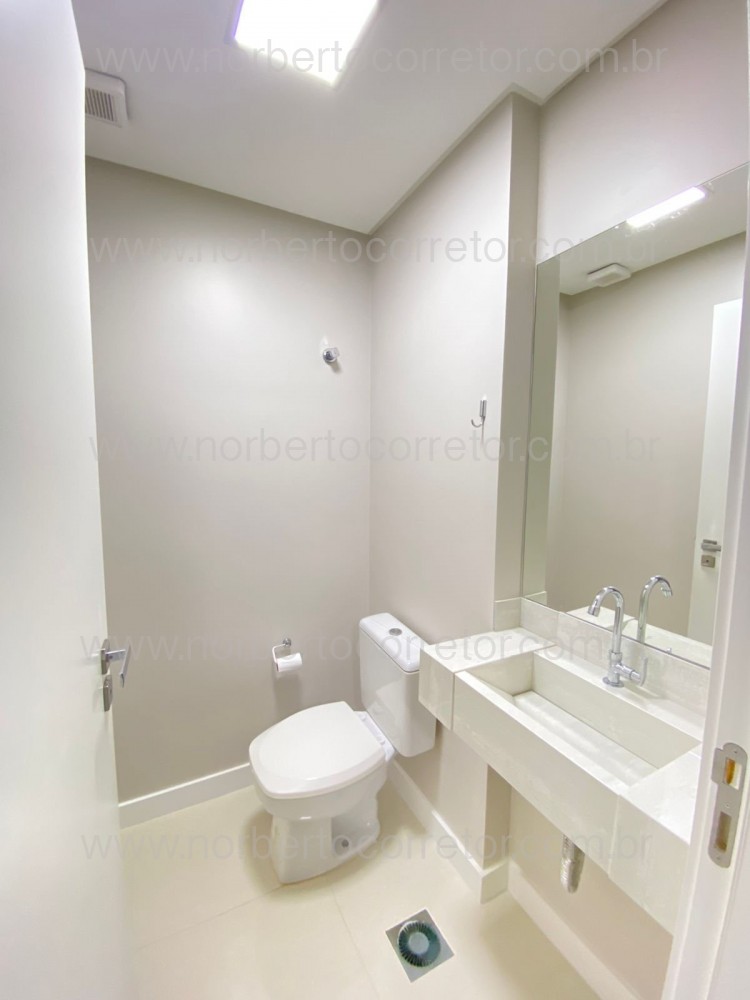 Apartamento 3 dormitrios , quadra mar, Itapema SC