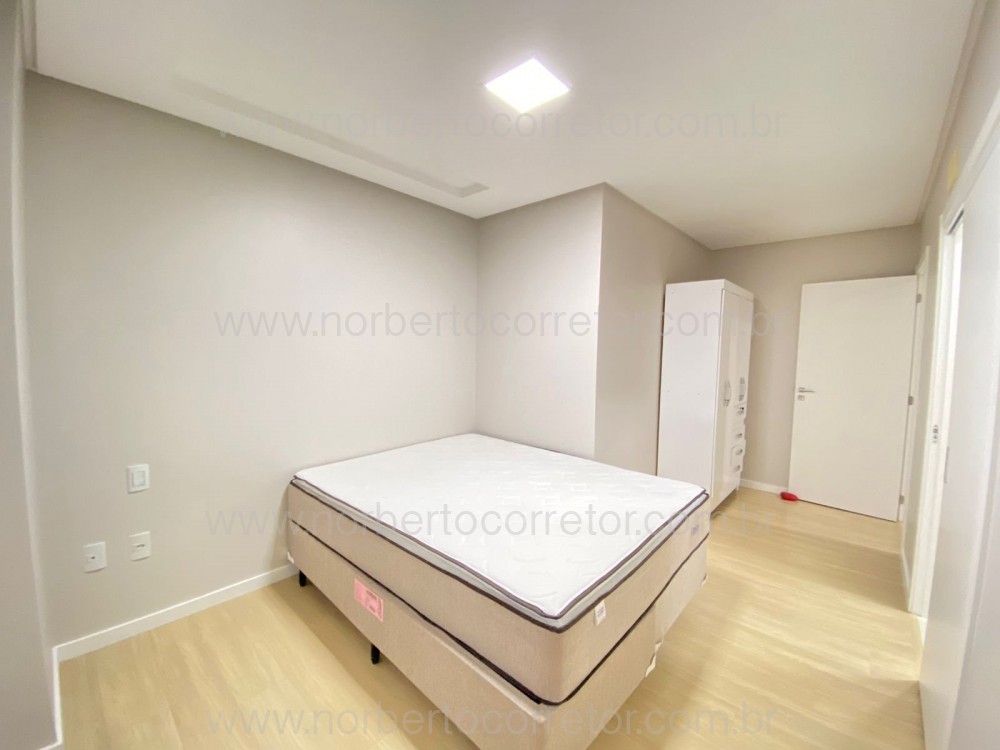 Apartamento 3 dormitrios , quadra mar, Itapema SC