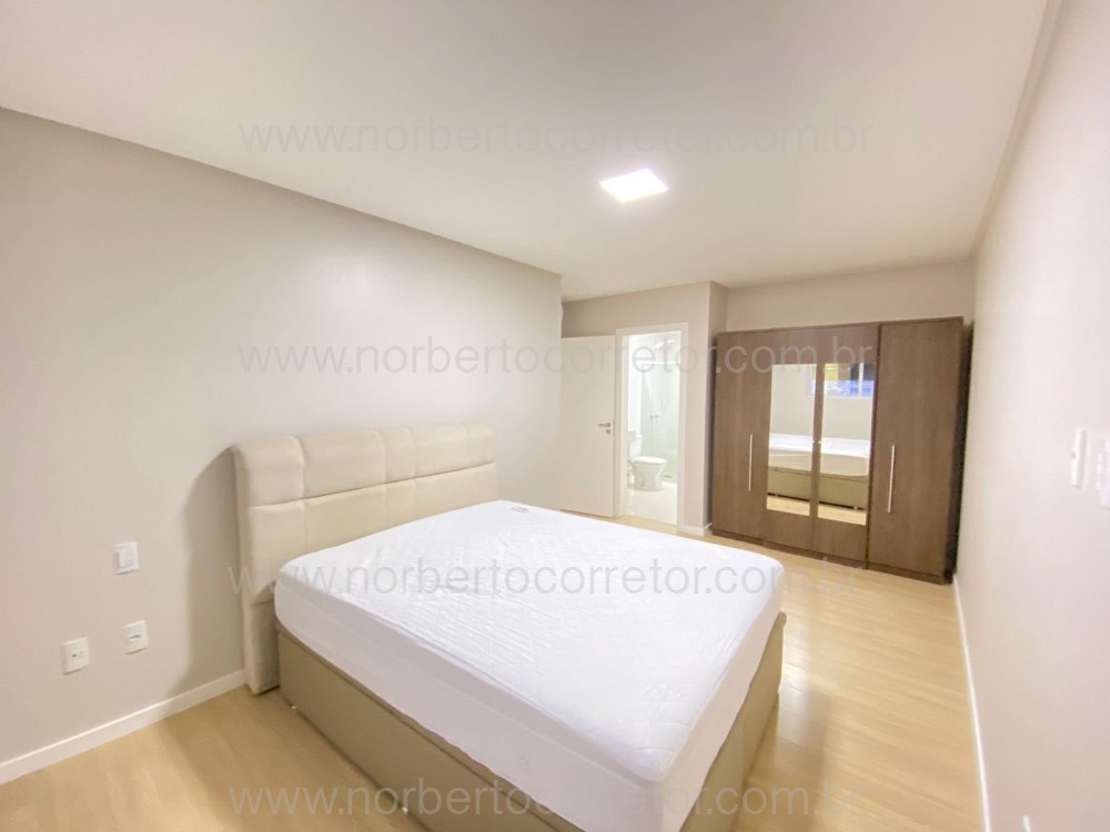 Apartamento 3 dormitrios , quadra mar, Itapema SC