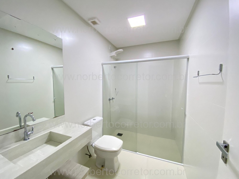 Apartamento 3 dormitrios , quadra mar, Itapema SC