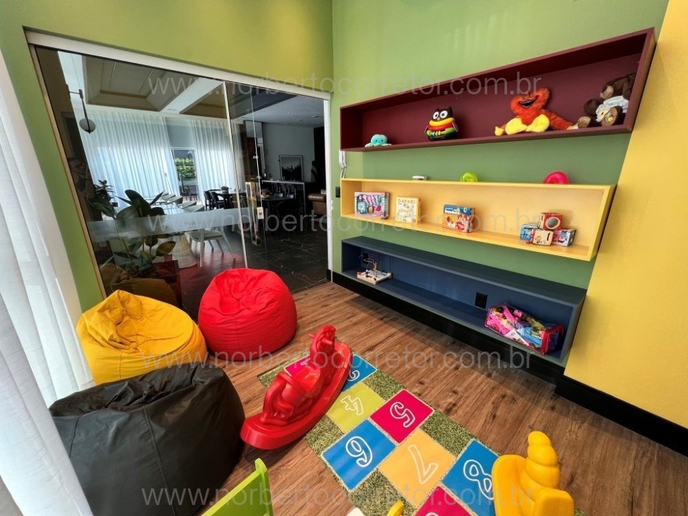 APARTAMENTO A VENDA EM MEIA PRAIA | 4 SUTES 