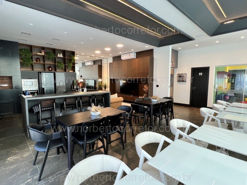 APARTAMENTO A VENDA EM MEIA PRAIA | 4 SUTES 