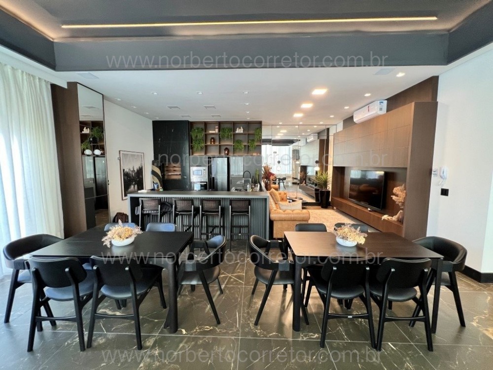 APARTAMENTO A VENDA EM MEIA PRAIA | 4 SUTES 