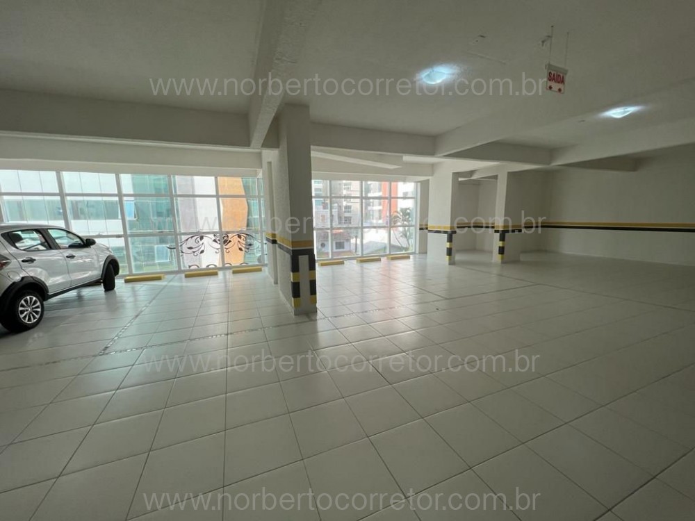 Apartamento 03 sutes Quadra mar em Itapema - SC