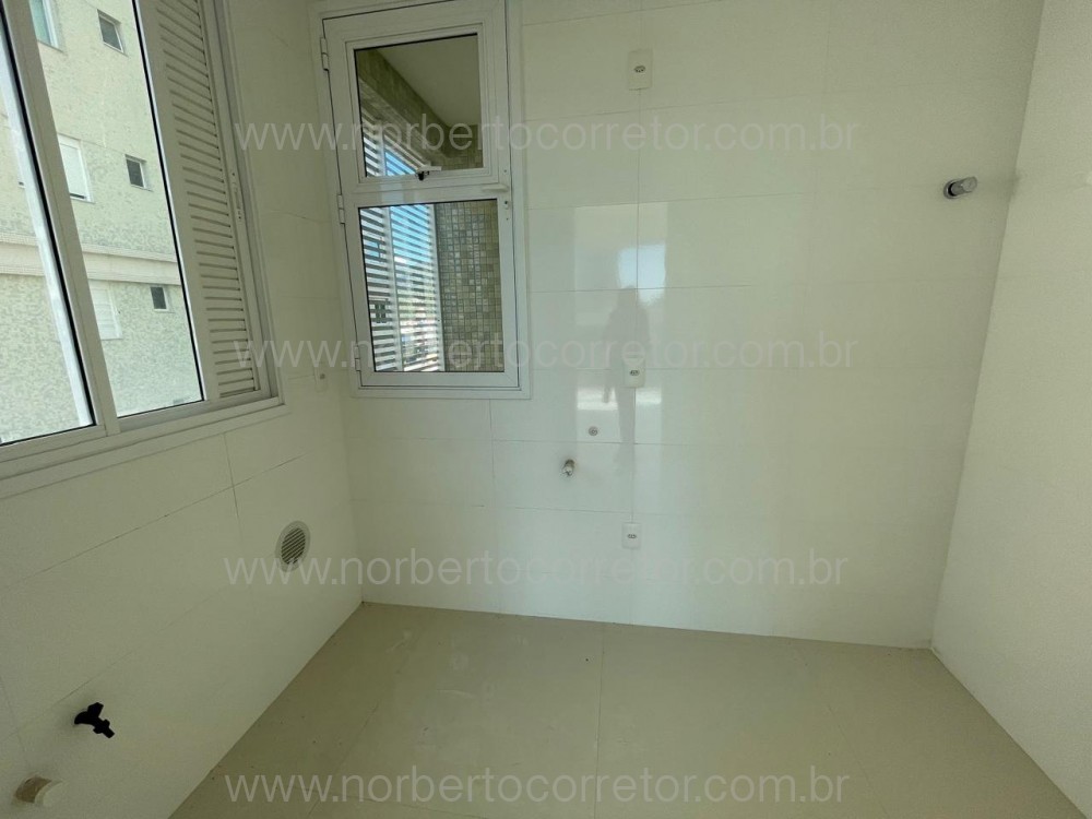 Apartamento novo, 3 sutes, Itapema SC 