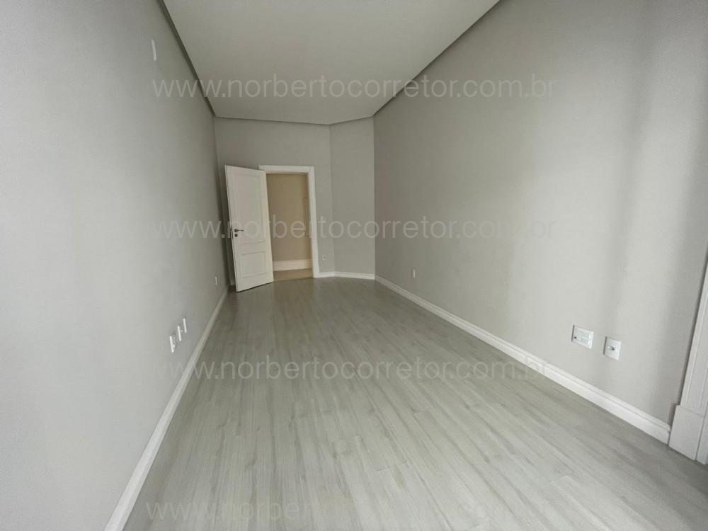 APARTAMENTO P NA AREIA, 4 SUTES, ITAPEMA SC