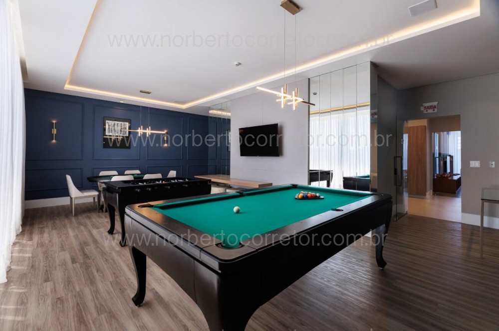 APARTAMENTO MOBILIADO A VENDA EM MEIA PRAIA 