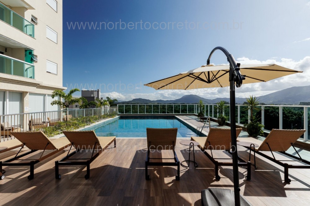 APARTAMENTO MOBILIADO A VENDA EM MEIA PRAIA 