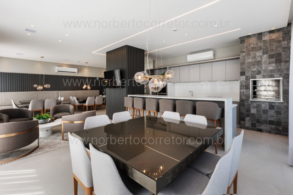 APARTAMENTO MOBILIADO A VENDA EM MEIA PRAIA 