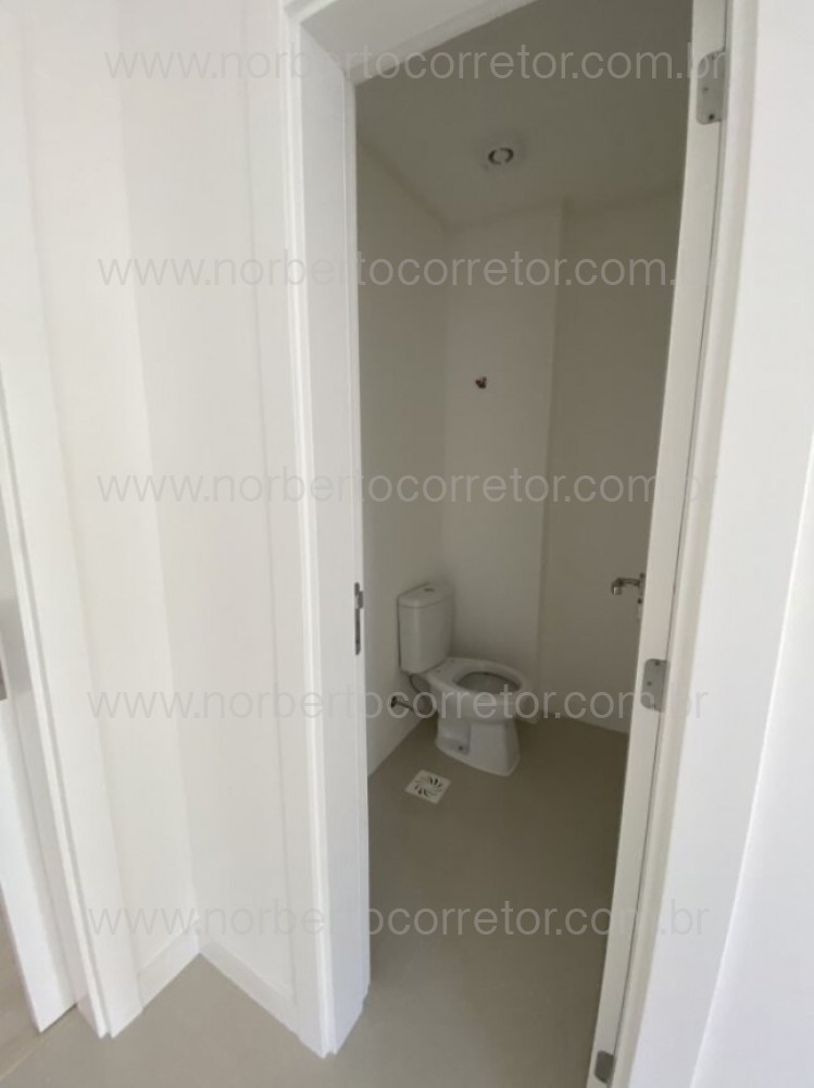 APARTAMENTO A VENDA EM MEIA PRAIA | 3 SUTES 