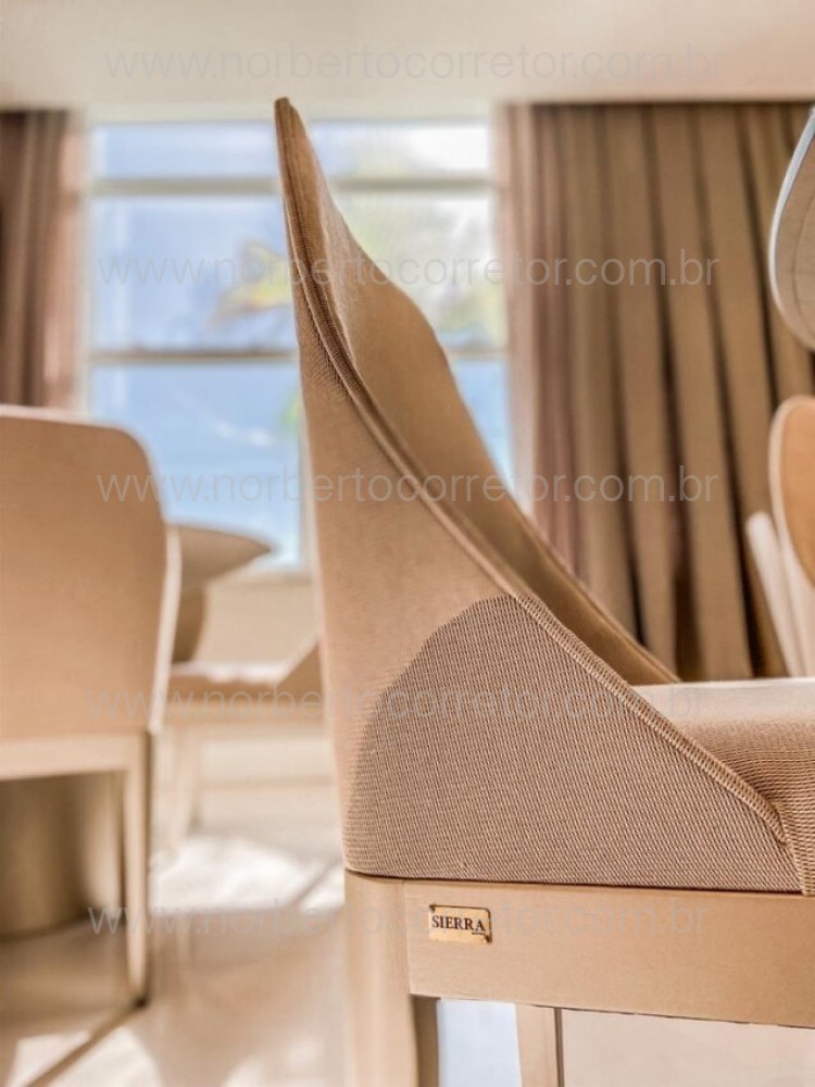 APARTAMENTO FRENTE MAR A VENDA EM MEIA PRAIA