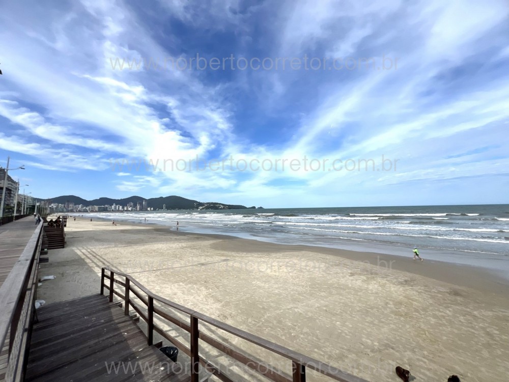 APARTAMENTO FRENTE MAR A VENDA EM ITAPEMA