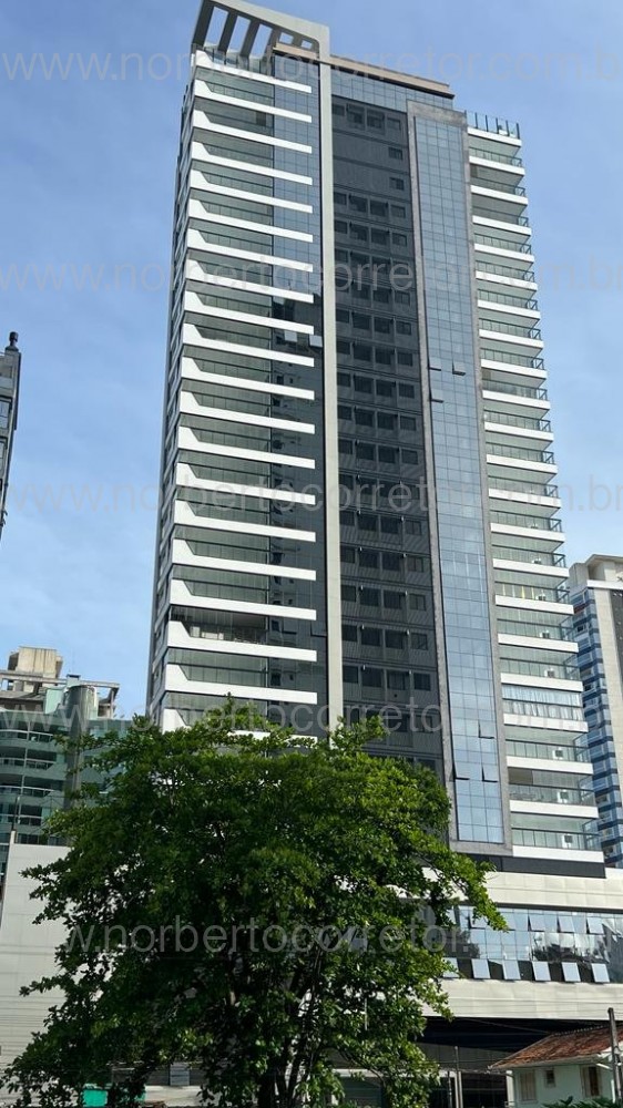 APARTAMENTO 04 SUITES A VENDA MEIA PRAIA