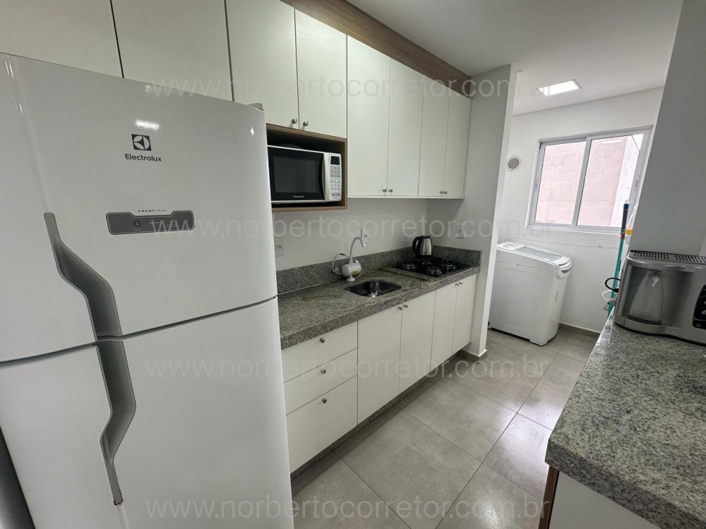 Aluguel Anual Itapema SC, 2 dormit�rios com Lazer