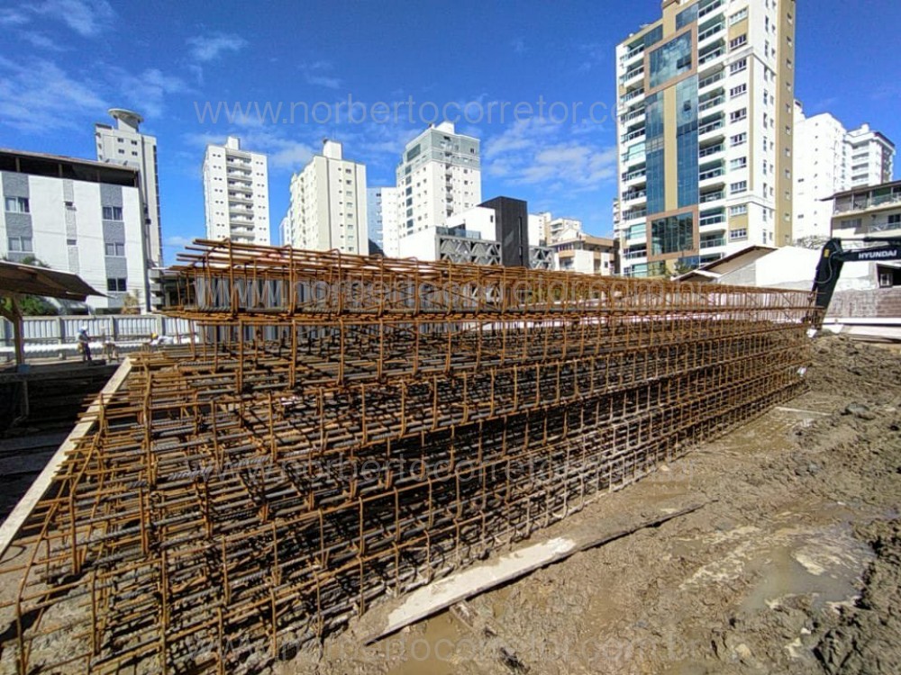 Penthouse 4 sutes, centro de Itapema SC 