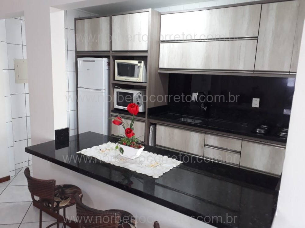 Apartamento 3 dormitrios, quadra mar, Itapema SC 