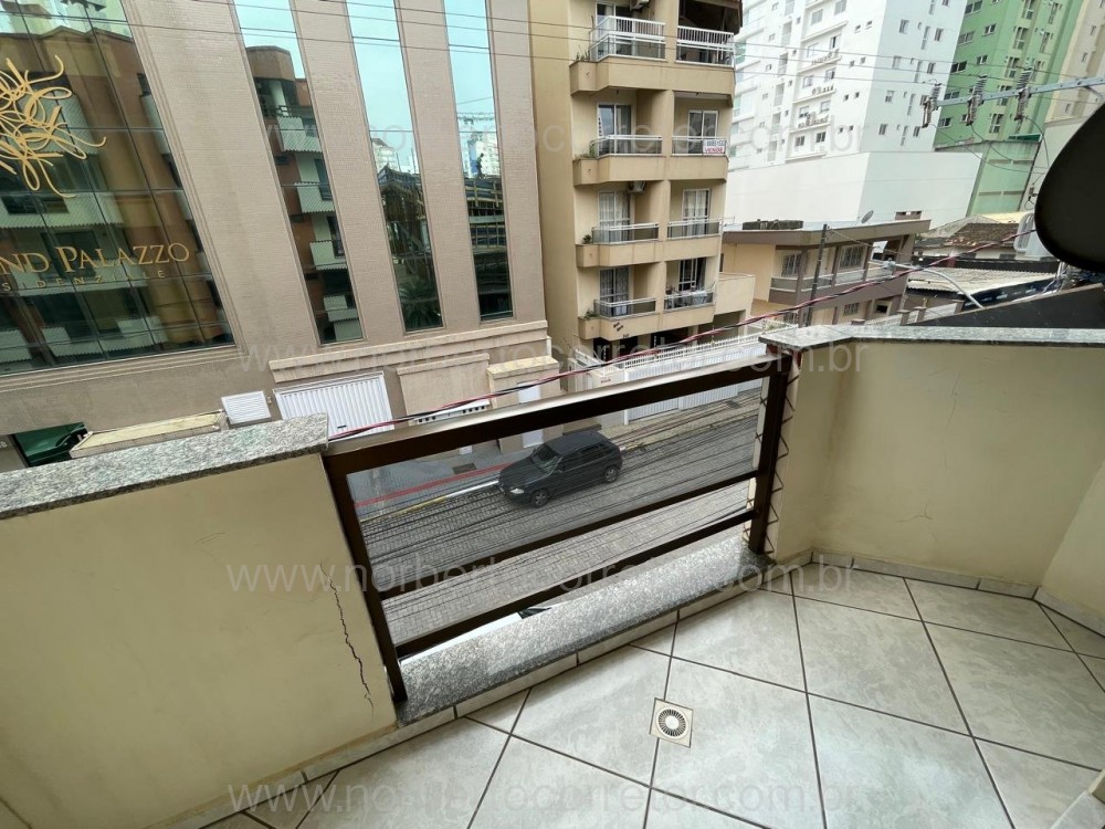 Apartamento 3 dormitrios, quadra mar, Itapema SC 