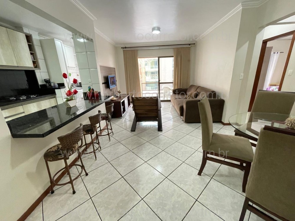 Apartamento 3 dormitrios, quadra mar, Itapema SC 