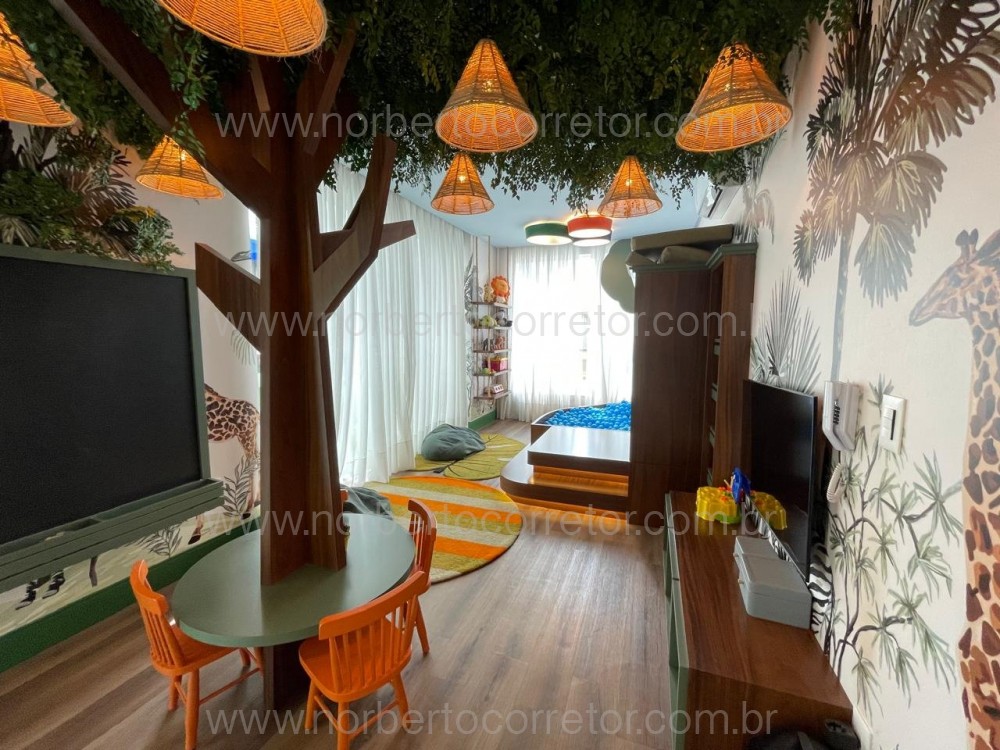 Cobertura duplex, quadra mar, Meia Praia, Itapema 