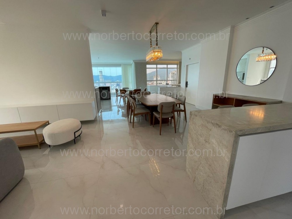 Cobertura duplex, quadra mar, Meia Praia, Itapema 