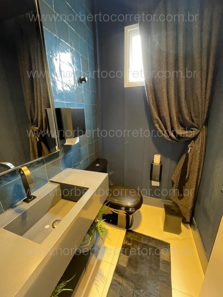 Cobertura duplex, quadra mar, Meia Praia, Itapema 