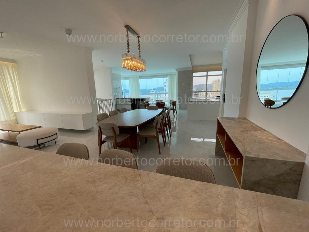 Cobertura duplex, quadra mar, Meia Praia, Itapema 