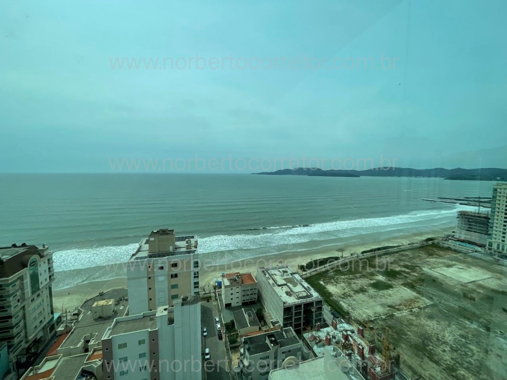 Cobertura duplex, quadra mar, Meia Praia, Itapema 