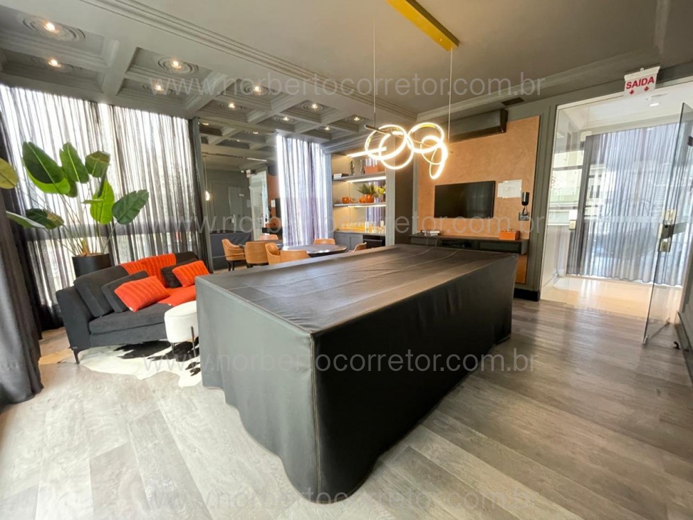 Cobertura duplex, quadra mar, Meia Praia, Itapema 