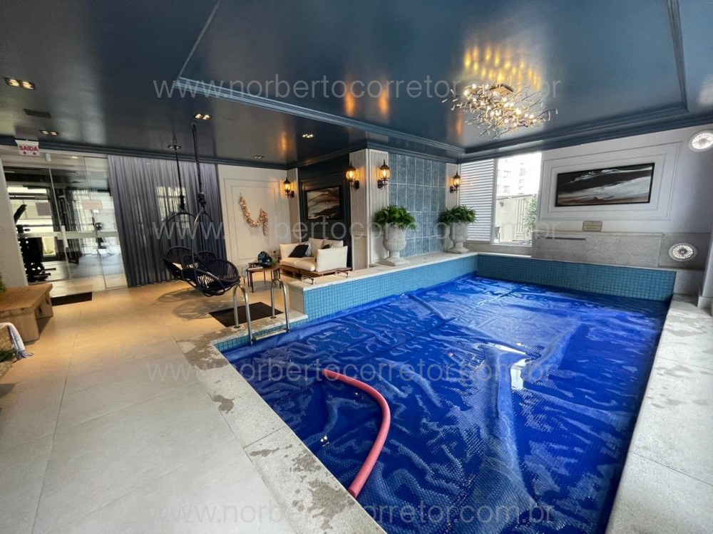 Cobertura duplex, quadra mar, Meia Praia, Itapema 