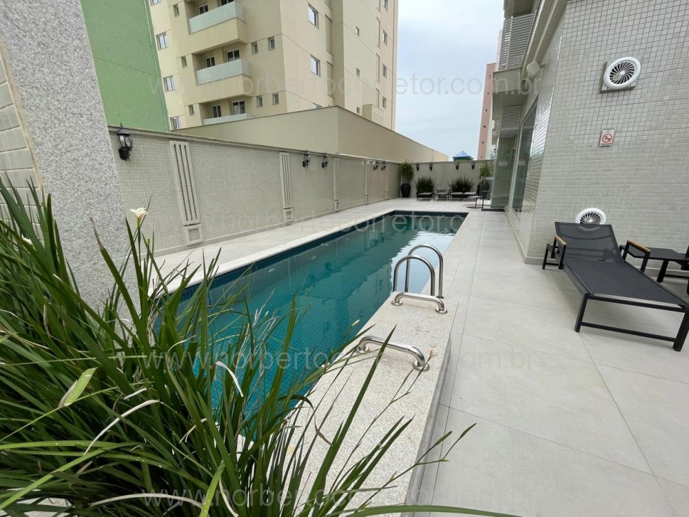 Cobertura duplex, quadra mar, Meia Praia, Itapema 