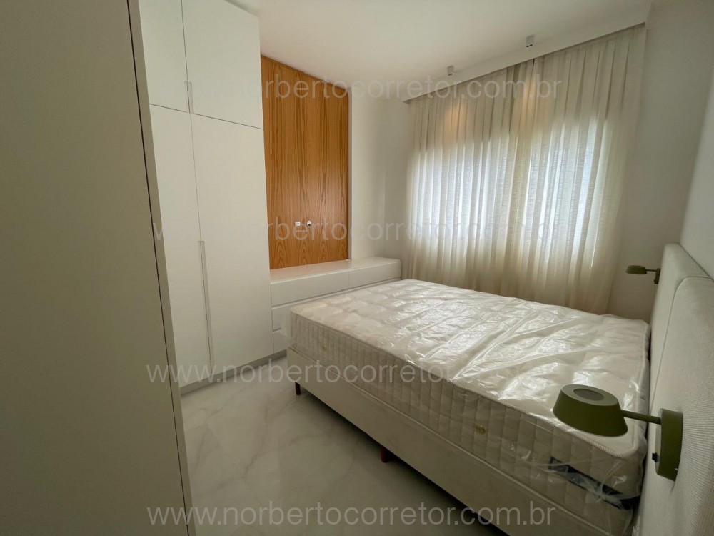 Cobertura duplex, quadra mar, Meia Praia, Itapema 