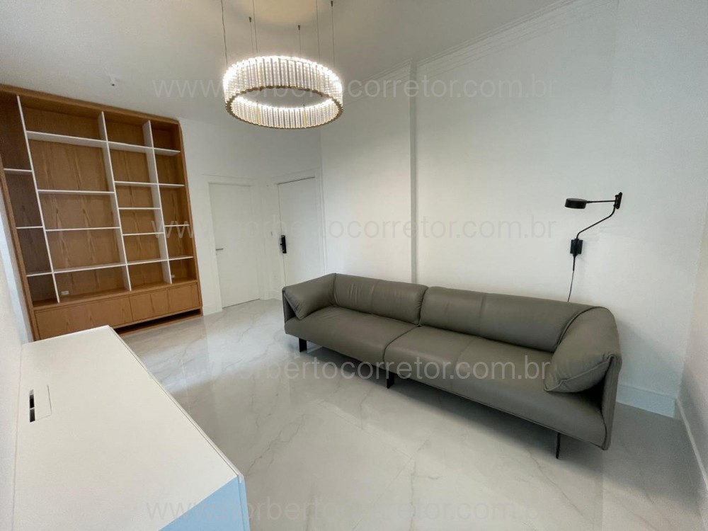 Cobertura duplex, quadra mar, Meia Praia, Itapema 