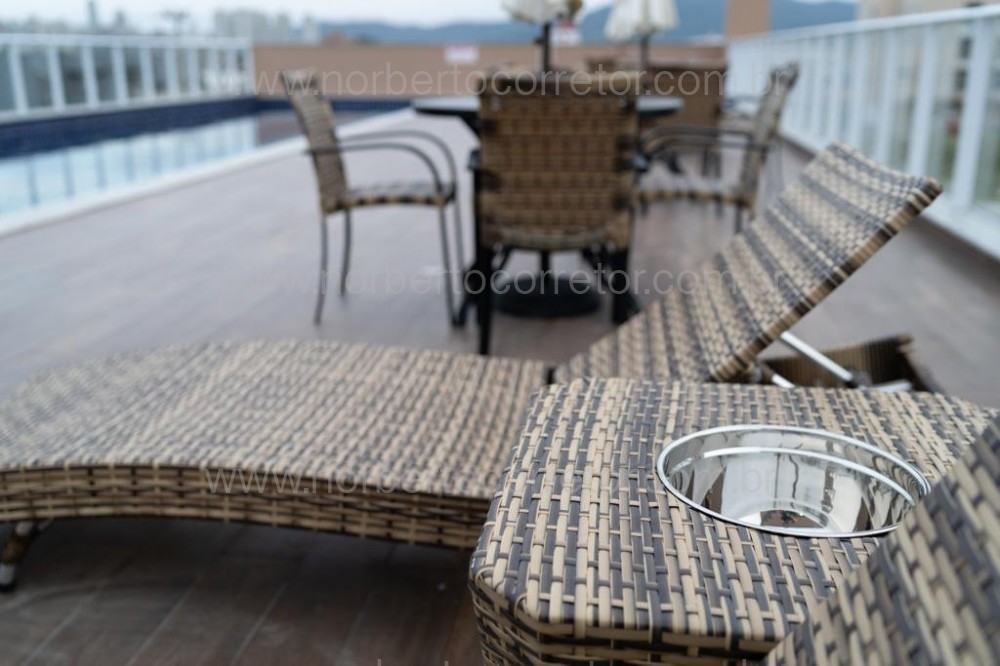 Aluguel Anual Itapema SC, 2 dormit�rios com Lazer 