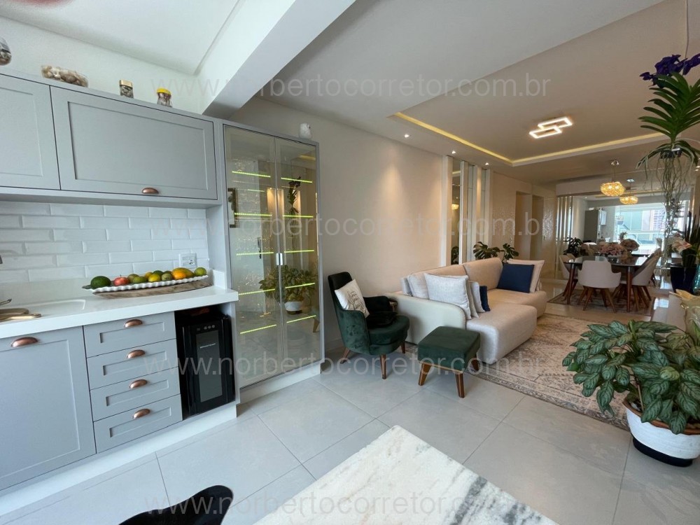 Apartamento finamente mobiliado, Itapema SC 