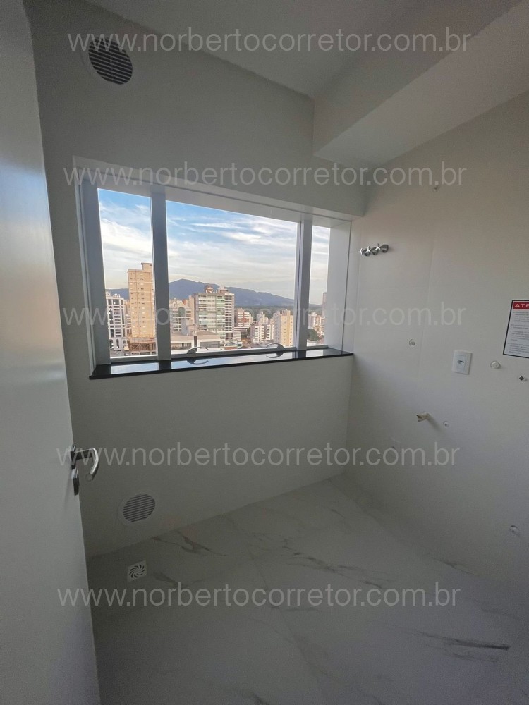 APARTAMENTO 03 SUTES EM MEIA PRAIA - ITAPEMA
