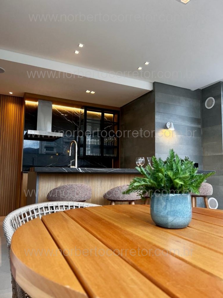 APARTAMENTO 03 SUTES EM MEIA PRAIA - ITAPEMA