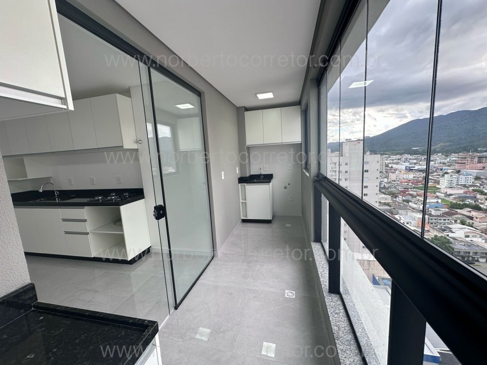 Aluguel anual Apartamento 2 dormit�rios 1 � Su�te