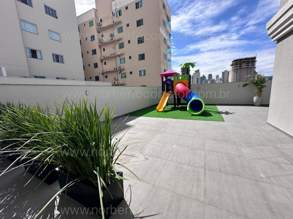 Aluguel anual Apartamento 2 dormit�rios 1 � Su�te