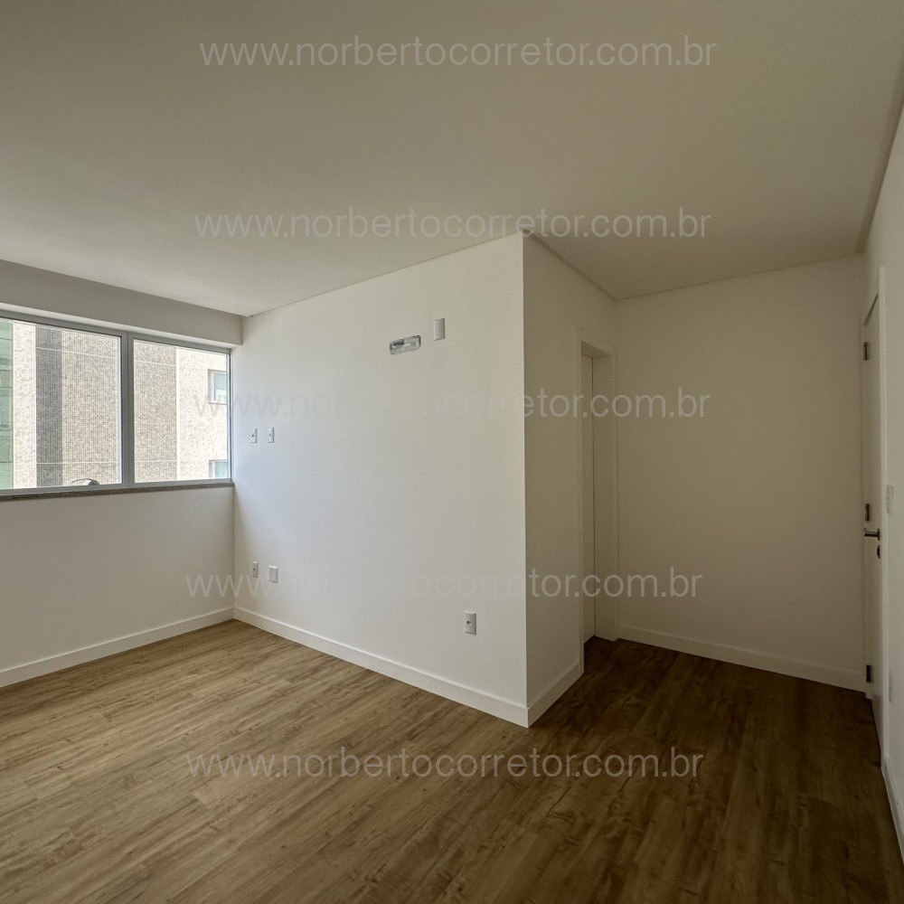 APARTAMENTO 04 SUTES FRENTE AVENIDA ITAPEMA - SC