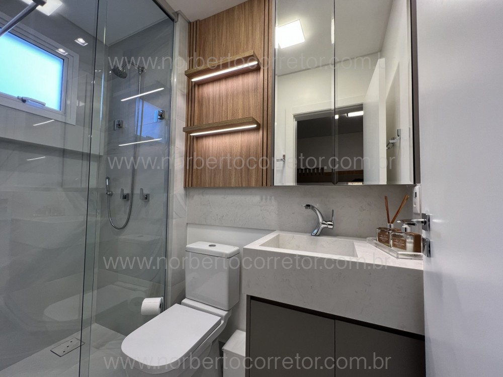 APARTAMENTO 03 SUTES EM MEIA PRAIA - ITAPEMA