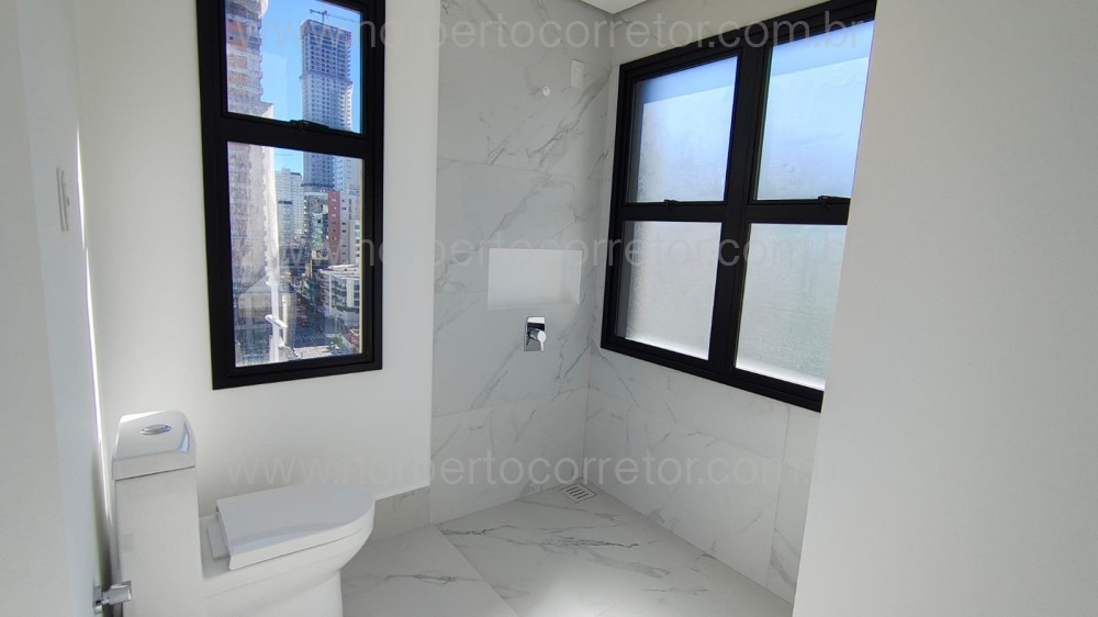 Apartamento 4 sutes, Meia Praia, Itapema SC 