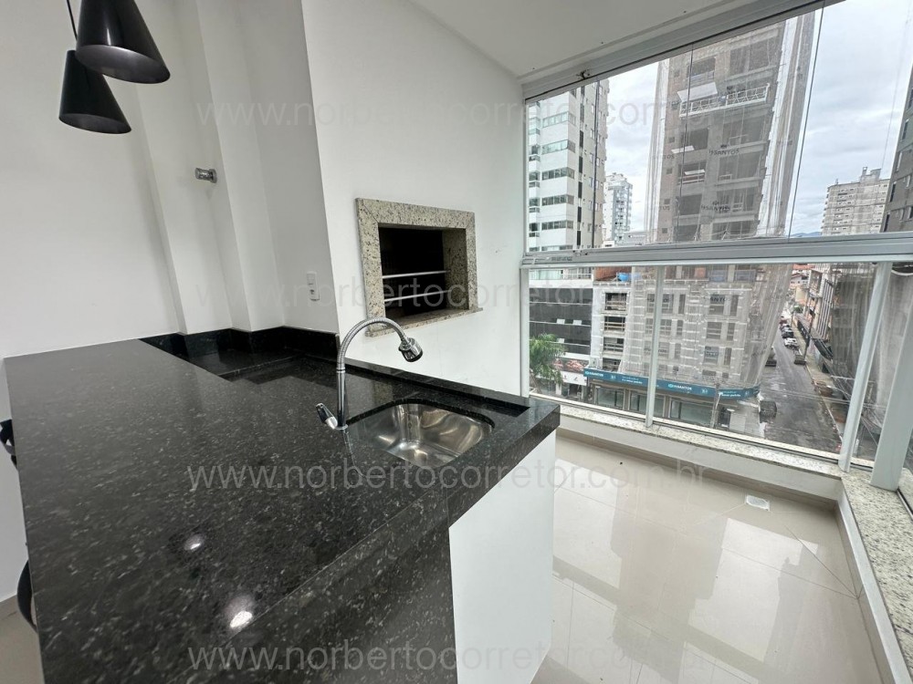 Apartamento 3 sutes, Meia Praia, Itapema SC