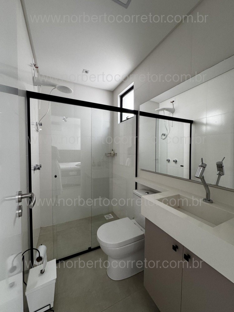 APARTAMENTO 03 SUTES A VENDA EM MEIA PRAIA - SC